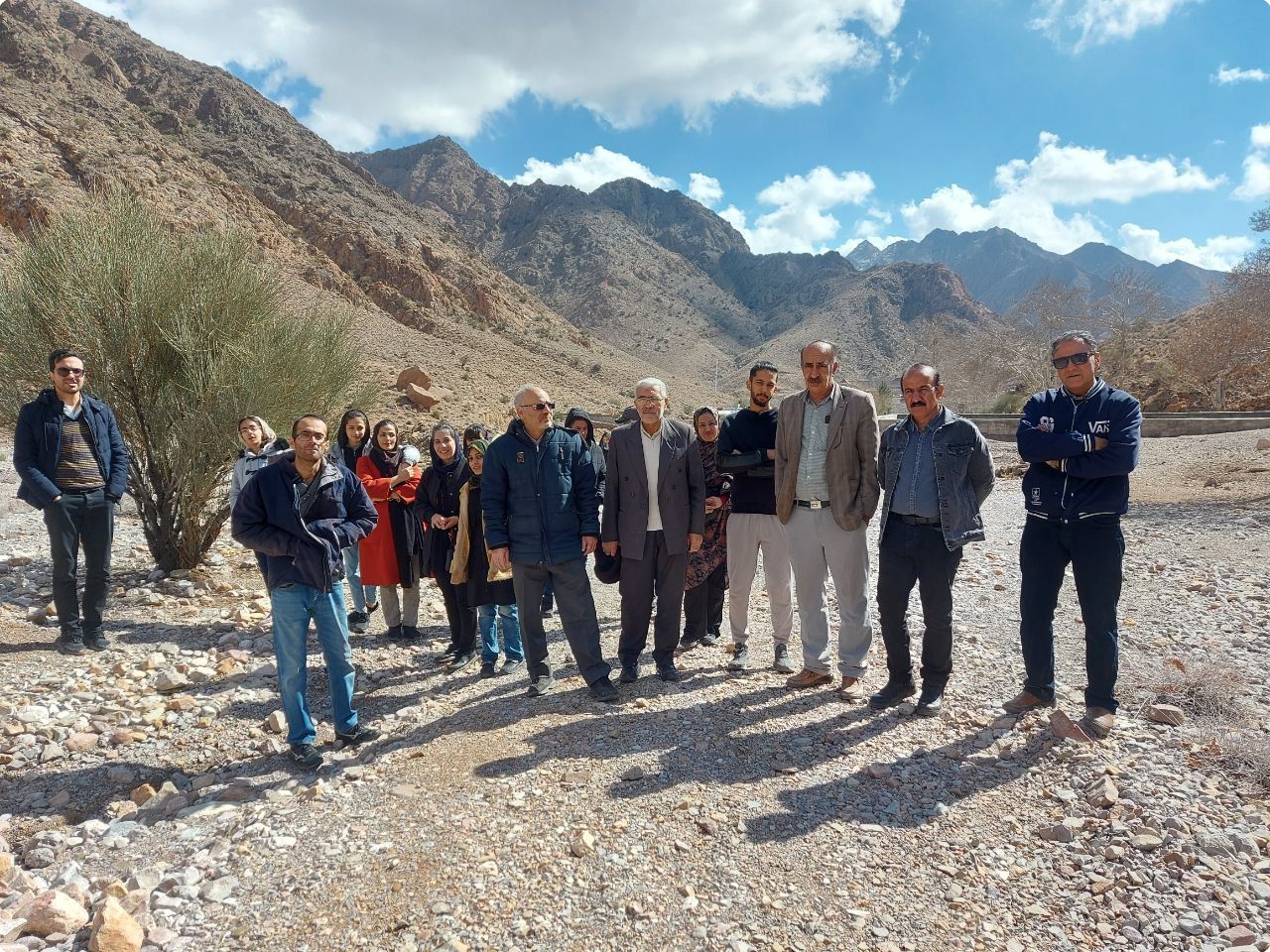  5976628180330593065 121 1 